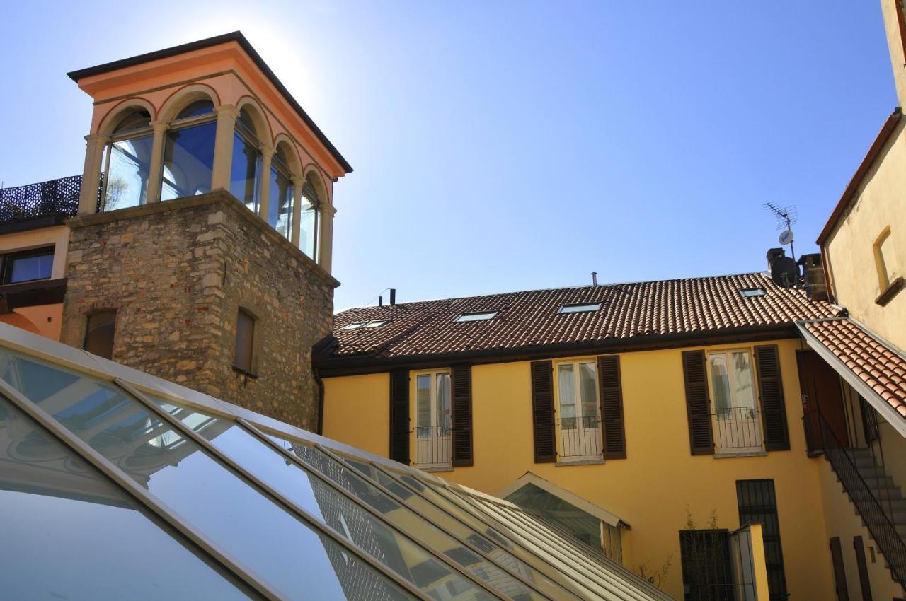 Appartamento Rossini By Holiday Solutions Комо Экстерьер фото
