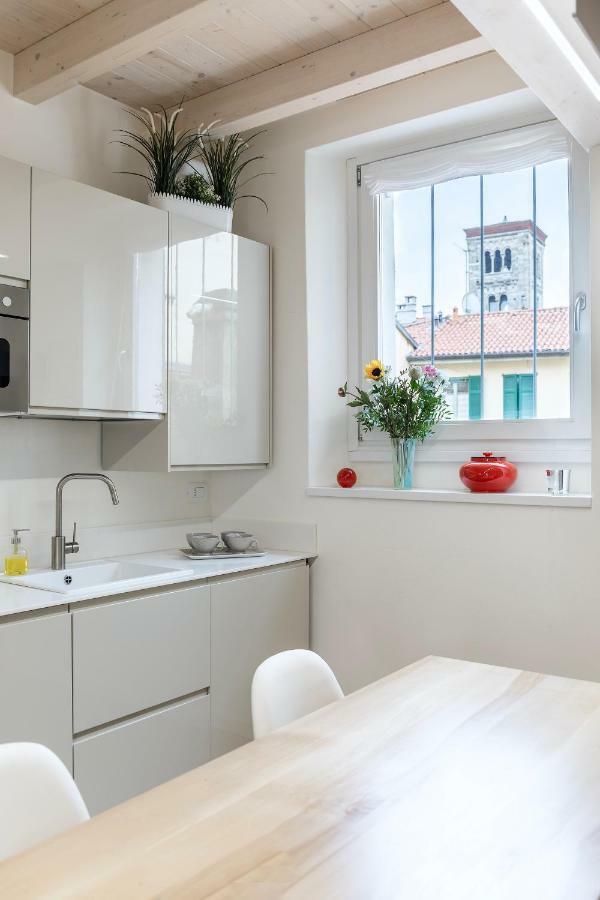 Appartamento Rossini By Holiday Solutions Комо Экстерьер фото