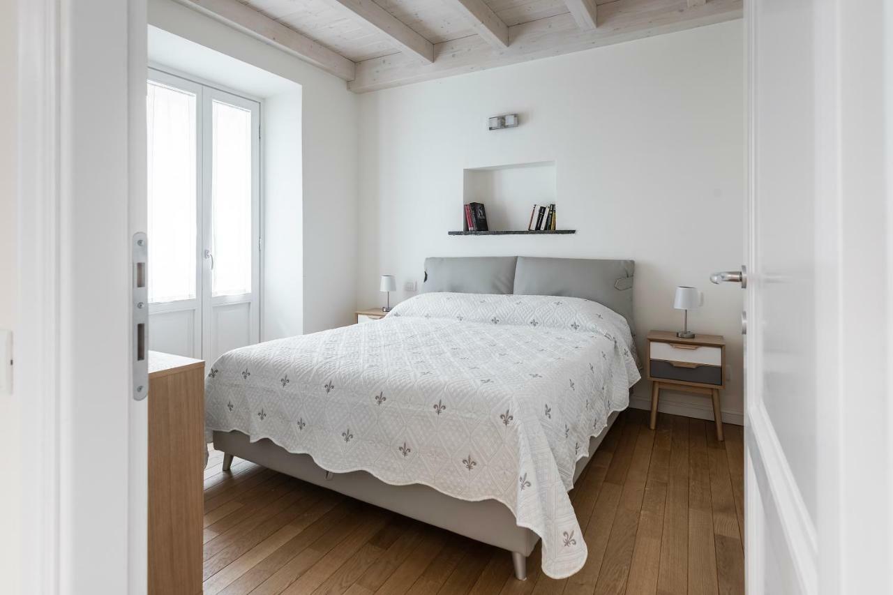 Appartamento Rossini By Holiday Solutions Комо Экстерьер фото