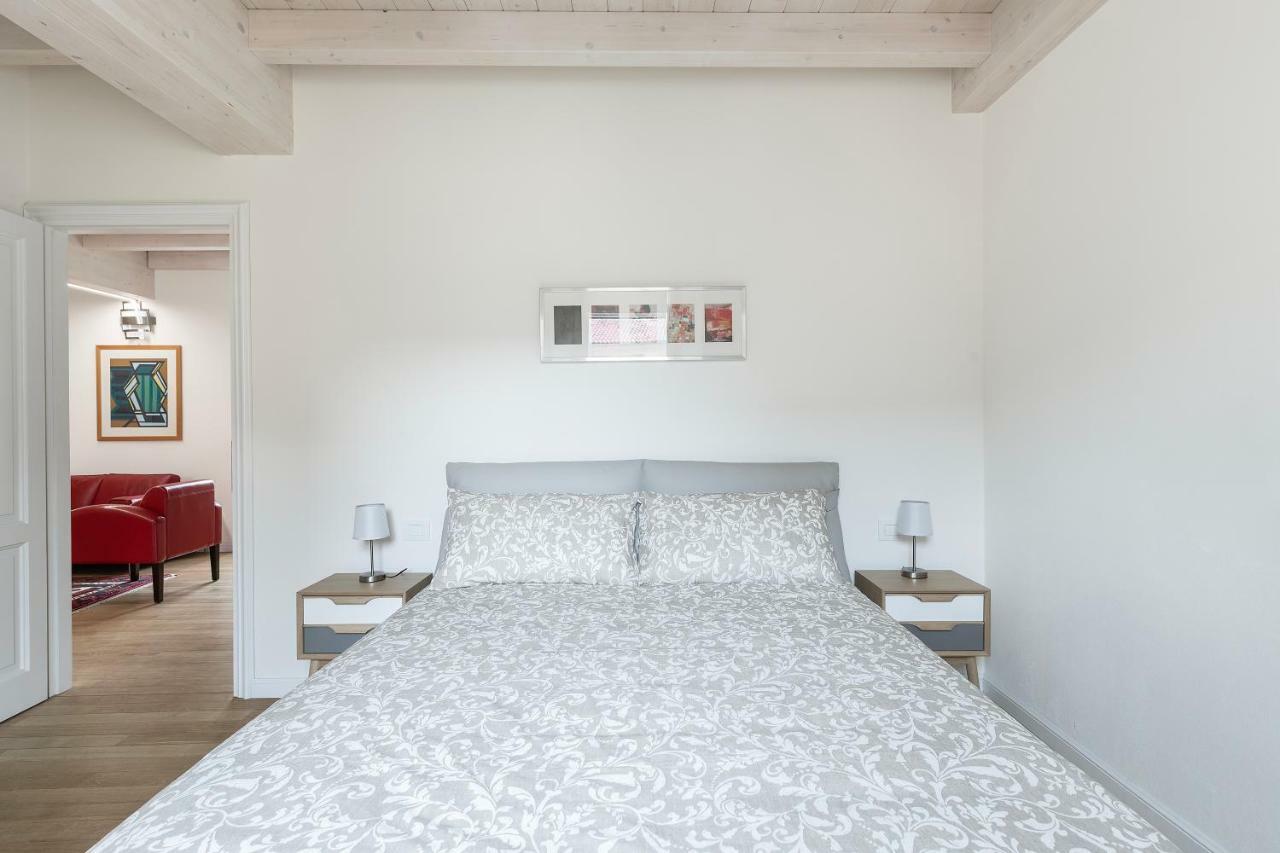 Appartamento Rossini By Holiday Solutions Комо Экстерьер фото